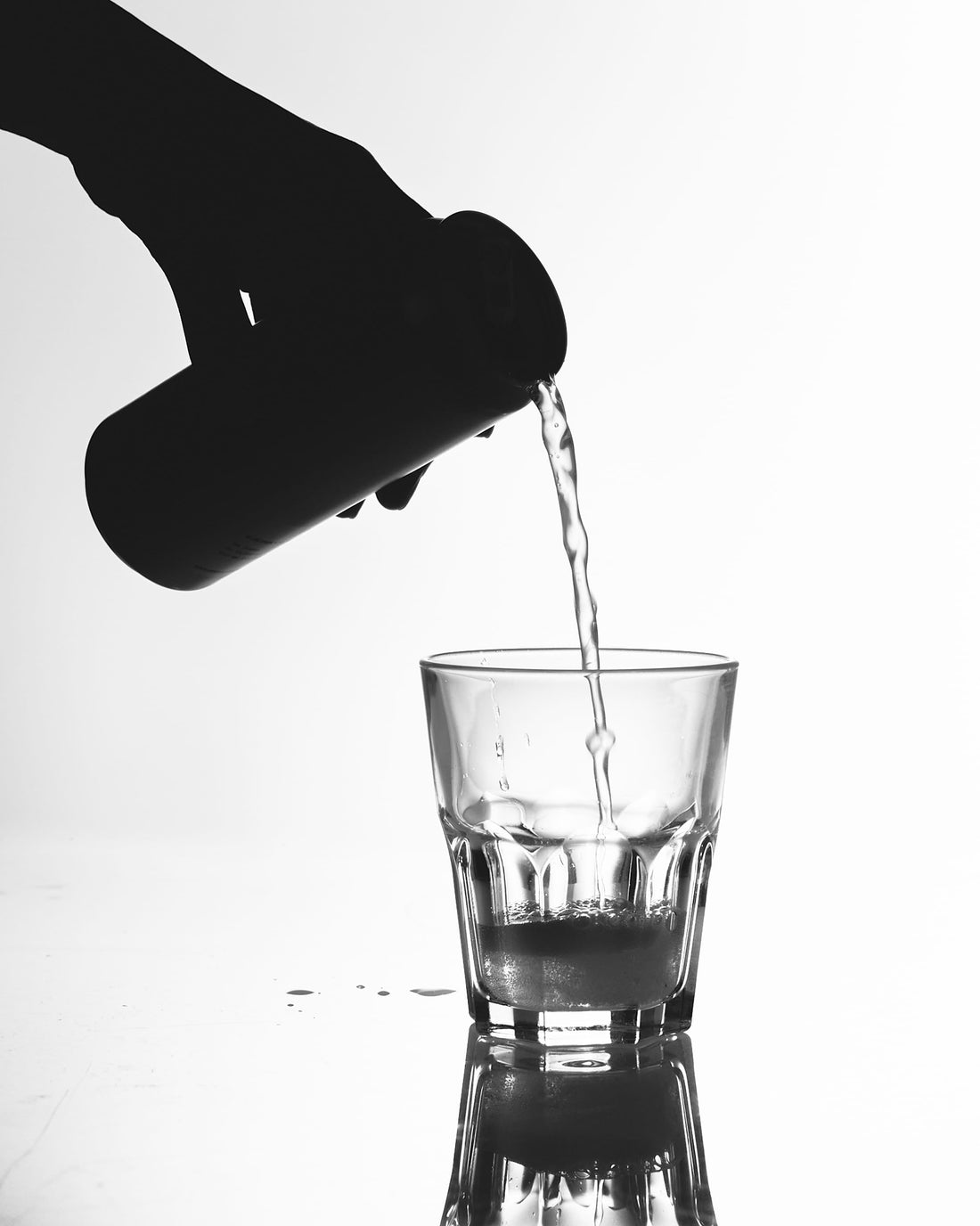 The 5 Signs You're Dehydrated (That Aren't Thirst)